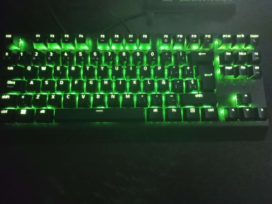 Razer BlackWidow V3 Tenkeyless Gaming-Tastatur – Gelbe Switches, RGB Beleuchtung, Spanisches Layout, Schwarz