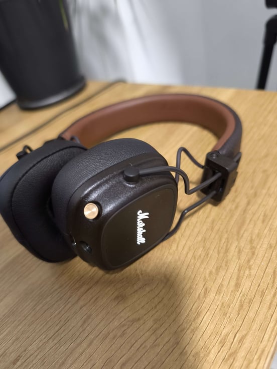 Marshall Major IV faltbarer Bluetooth-Kopfhörer mit 80h